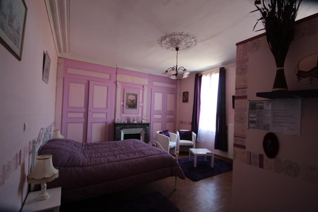 Domaine Des Roses Bed & Breakfast Vaudelnay Bilik gambar