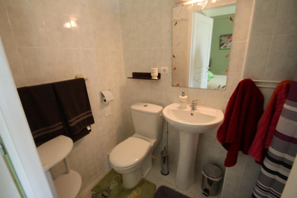 Domaine Des Roses Bed & Breakfast Vaudelnay Bilik gambar