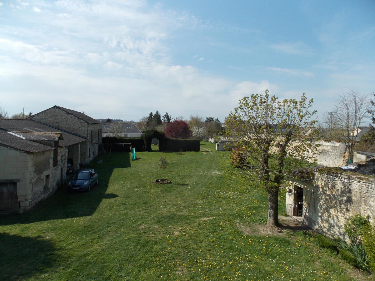 Domaine Des Roses Bed & Breakfast Vaudelnay Luaran gambar